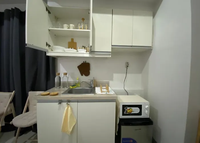 Lowest Priced Modern At Kl Tower, Makati Cbd Walking Distance To Ayala Avenue And Malls Apartment Manila