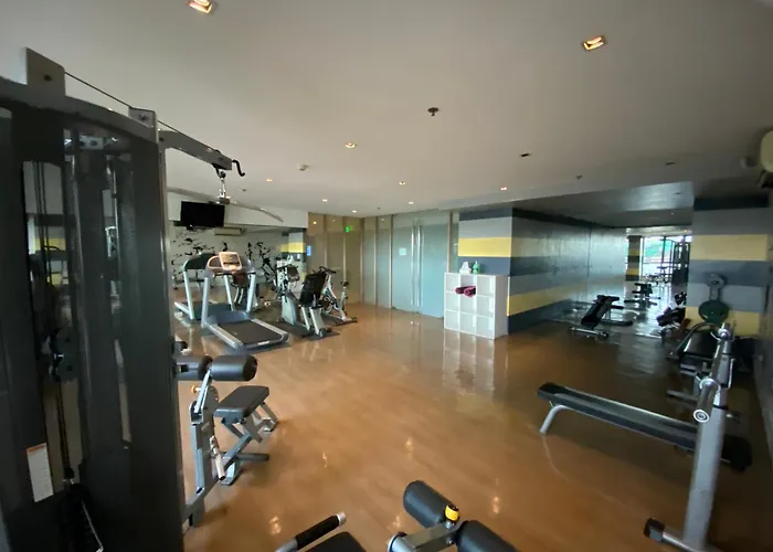 Lowest Priced Modern At Kl Tower, Makati Cbd Walking Distance To Ayala Avenue And Malls Apartment