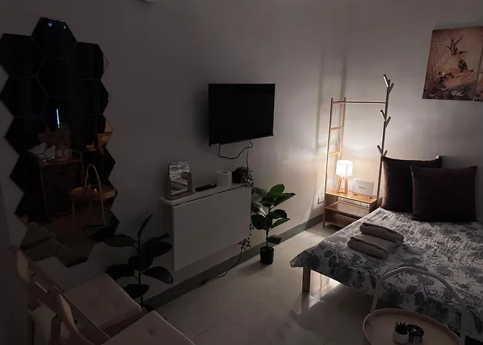 Lowest Priced Modern At Kl Tower, Makati Cbd Walking Distance To Ayala Avenue And Malls Manila